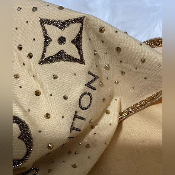 Louis Vuitton Dust Bag Embellished with Crystals 15.5” x 19” - Picture 11 of 13